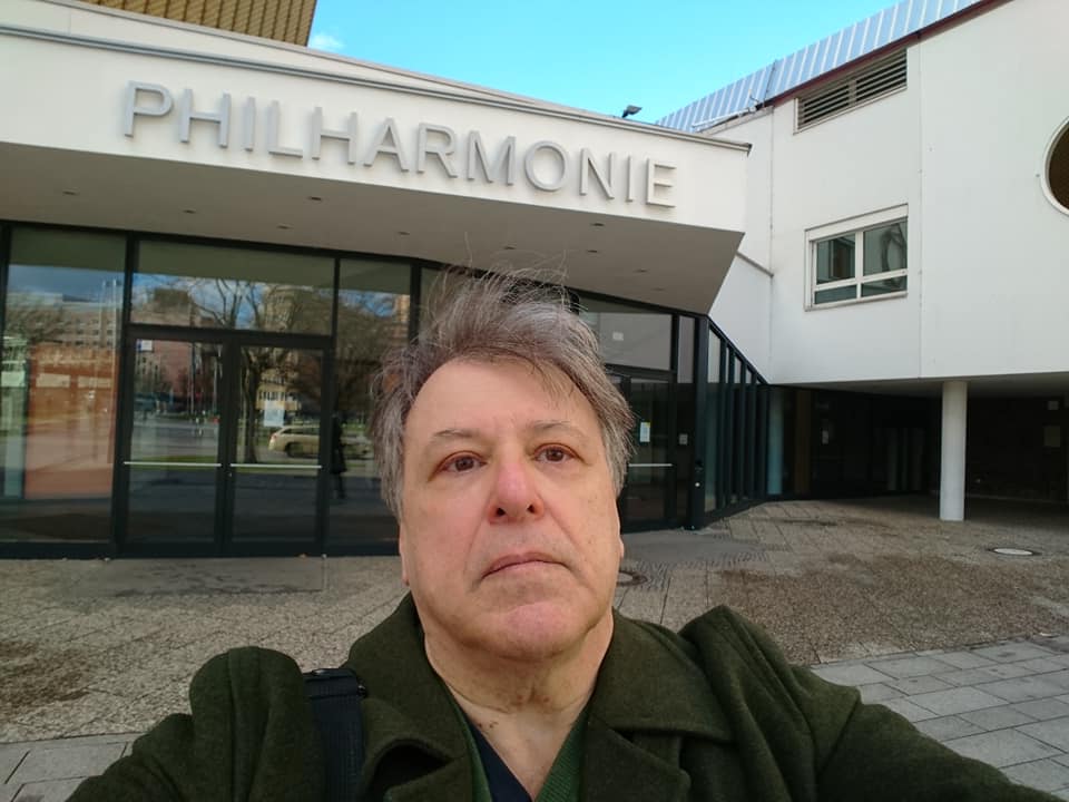 49204593_1924935870886928_2836019196775628800_n